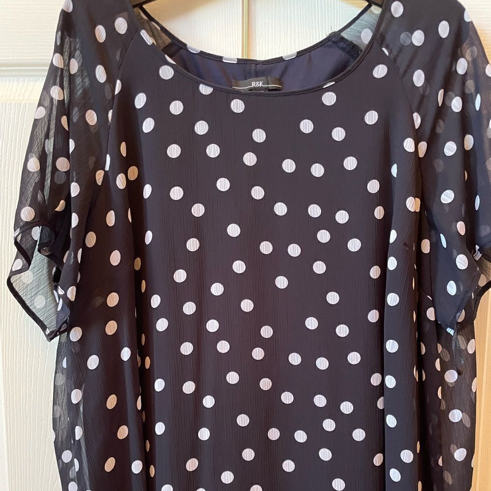 BLACK AND WHITE POLKA DOT SHORT DILMAN SLEEVE CREPE DRESS FULLY LINED SIZE 22W - Picture 3 of 6